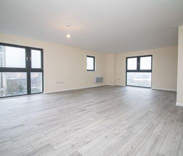 3 bedroom apartment to rent - Photo 2