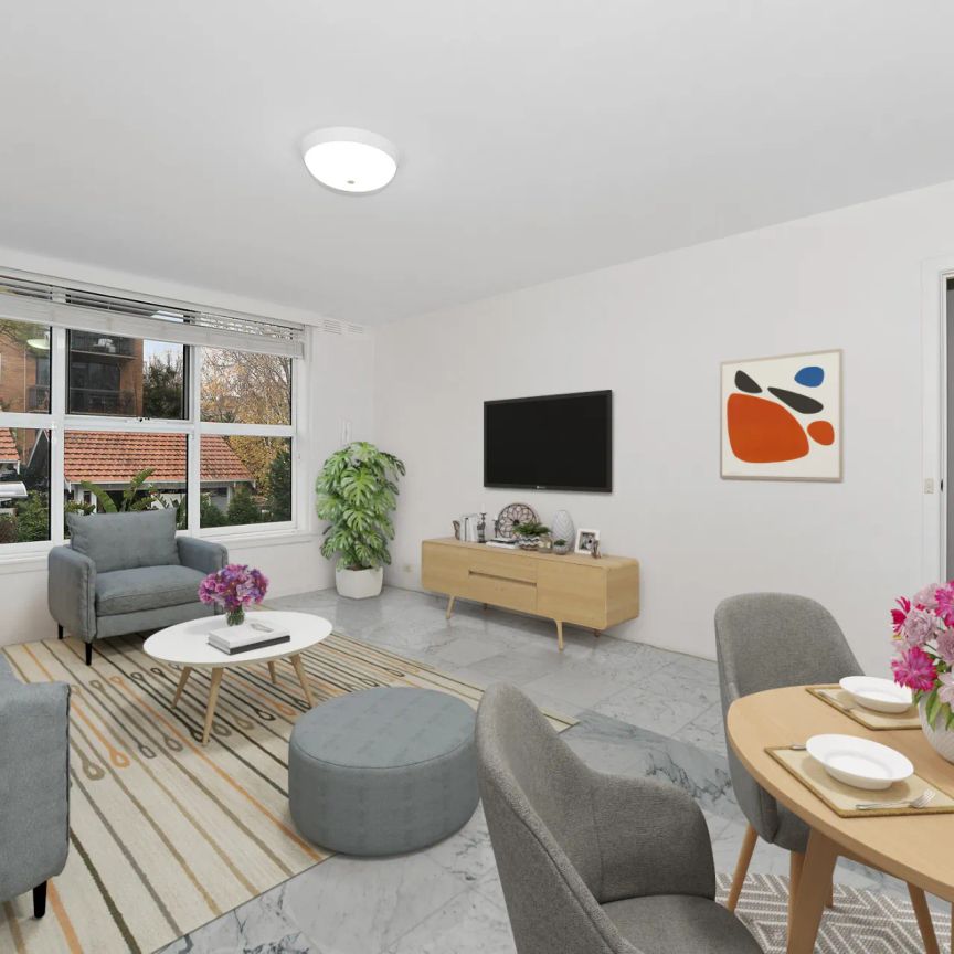 One of South Yarra's most beautiful tree lined streets - Photo 1