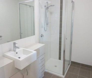 Modern two bedroom apartment - Photo 3