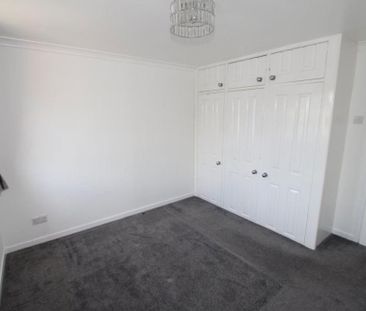2 bedroom semi-detached house to rent - Photo 4