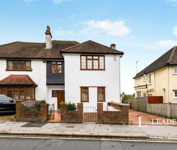 4 bedroom semi-detached house to rent - Photo 1