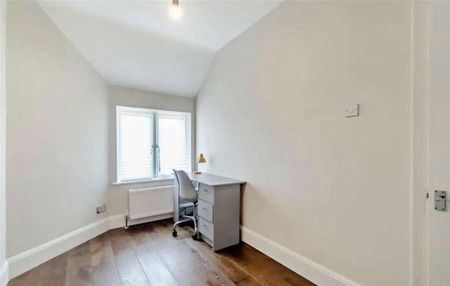 Hilliard Road, Northwood, HA6 - Photo 3