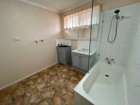 1/25-27 Kinross Street, Hampton East - Photo 2