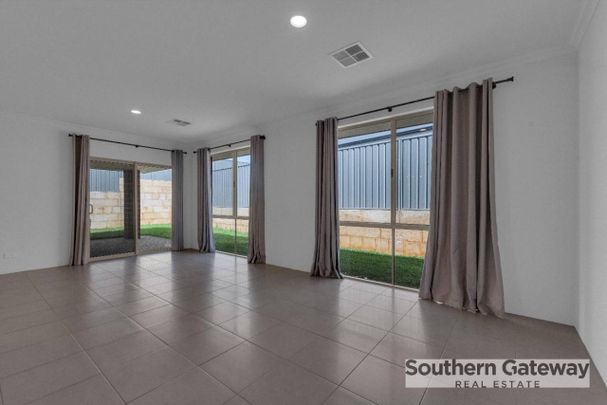 Modern Family Home! - Photo 1