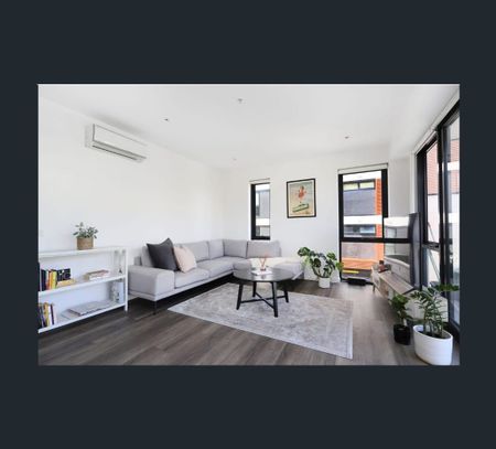 107/90 La Scala Avenue, Maribyrnong, Vic 3032 - Photo 5