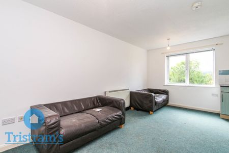 2 bed Apartment for Rent - Photo 5