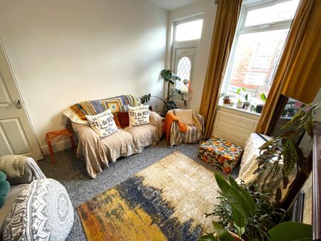 3 bedroom house share to rent - Photo 2