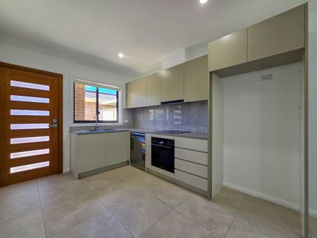 Modern Comfort & Style in the Heart of Ingleburn - Photo 4