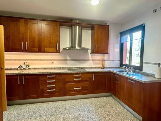 Piso de alquiler en Avenida Parque Selwo, S/n, La Concha - Resina Golf - Photo 1