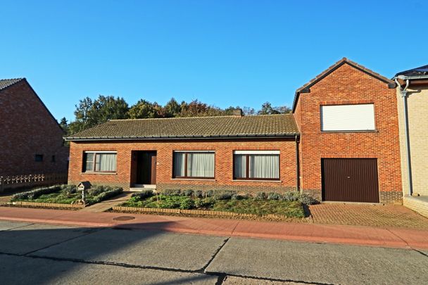 Ruime gelijkvloerse 3 slaapkamer woning te Messelbroek. - Photo 1