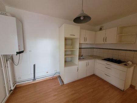 Location Appartement 3 pièces 70m² VALENCIENNES 59300 - Photo 3