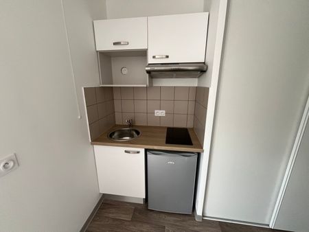 Location Appartement 1 pièce 24m² FRANQUEVILLE ST PIERRE 76520 - Photo 4