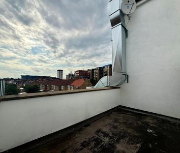 2 bedroom apartment to rent - Photo 2