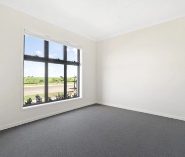 Brand New Modern & Stylish Townhouse in the Grand Central Estate Ta... - Photo 2
