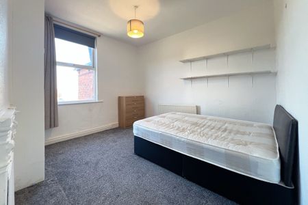 2 Bedroom Apartment for rent in Ash Road - Photo 5