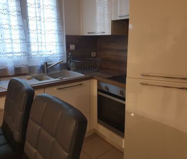NIMES CENTRE VILLE GAMBETTA - Location Meublée T3 45 m2 RDC - Photo 2