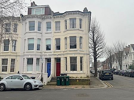 Upper Hamilton Road, Brighton BN1 5DF - Photo 2