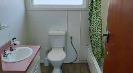 3 Bedroom back unit - Photo 4