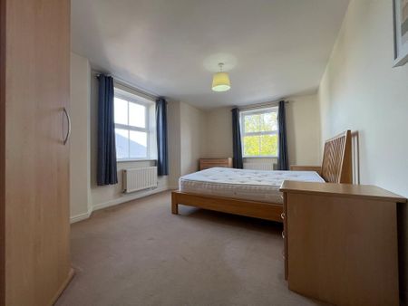 2 bedroom flat to rent - Photo 4