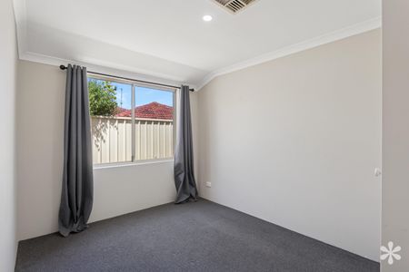 17 Camellia Way - Photo 2