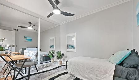 Secluded and stylish 3/4 warehouse conversion - Photo 3