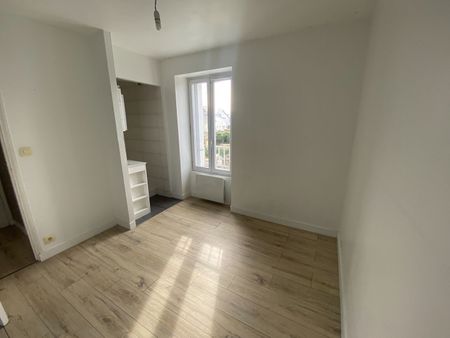 Location Appartement 1 pièce 25m² - Photo 3