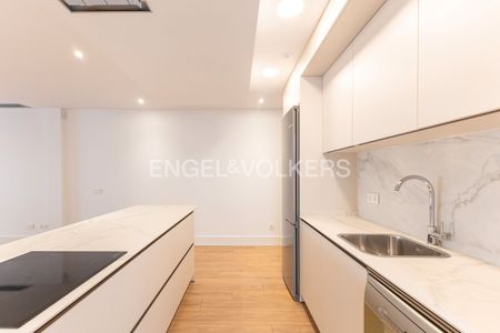 Apartamento de alquiler en Argüelles - Photo 2