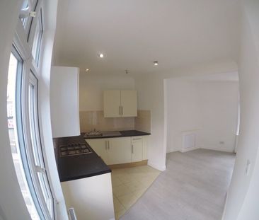 Studio Flat, Belmont Hill, SE13 - Photo 4