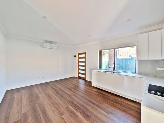 Well-Presented 2 Bedroom Granny Flat - Photo 1