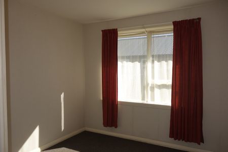 1-Bedroom Flat with Carport - Photo 2