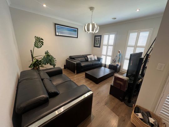 Splendid 4Br Home in Truganina! - Photo 1