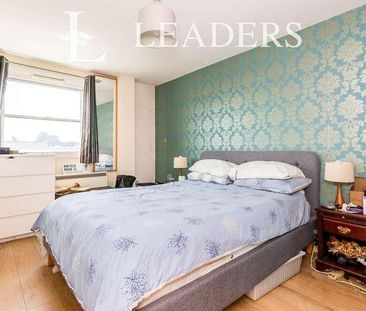 Hudson House, KT19 - Photo 1