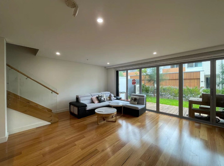 3 Bedroom Family Home - Photo 4