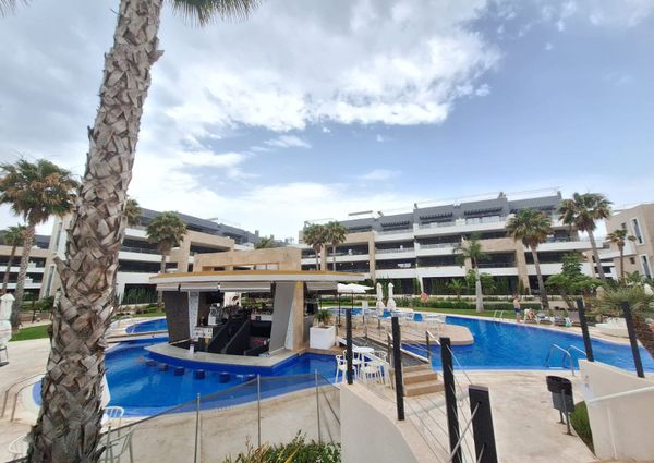 Ref.7533 Two-Bedroom Apartment in the Residential Complex Flamenca Village.