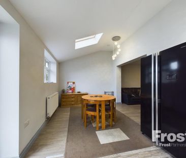 5 bedroom house to rent - Photo 2