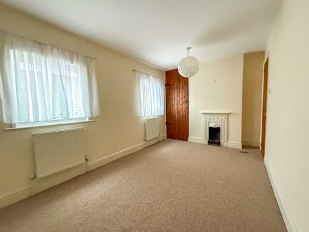 2 bedroom terraced house to rent - Photo 2