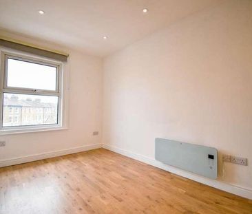 Flaxman Road, London, SE5 - Photo 4