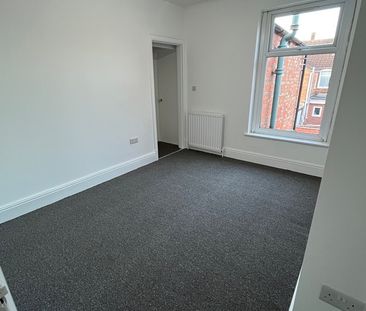 2 Bed Terraced House, Moira St, LE4 - Photo 3