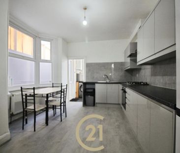 4 bedroom house to rent - Photo 1