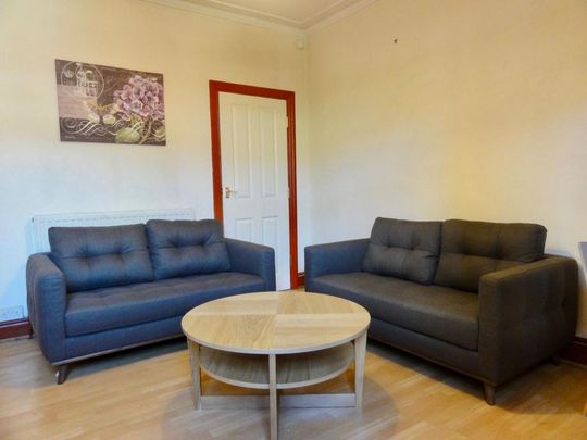 4 bedroom house to rent - Photo 1