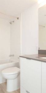 RENT COMMERCIAL DRIVE! BRAND-NEW 2 BED 1 BATH + DEN APARTMENTS! - Photo 4