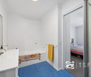 1/21 Balmoral Drive, Golden Square - Photo 5