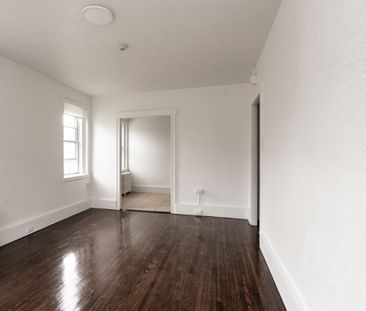 122 Dowling Avenue - Photo 4