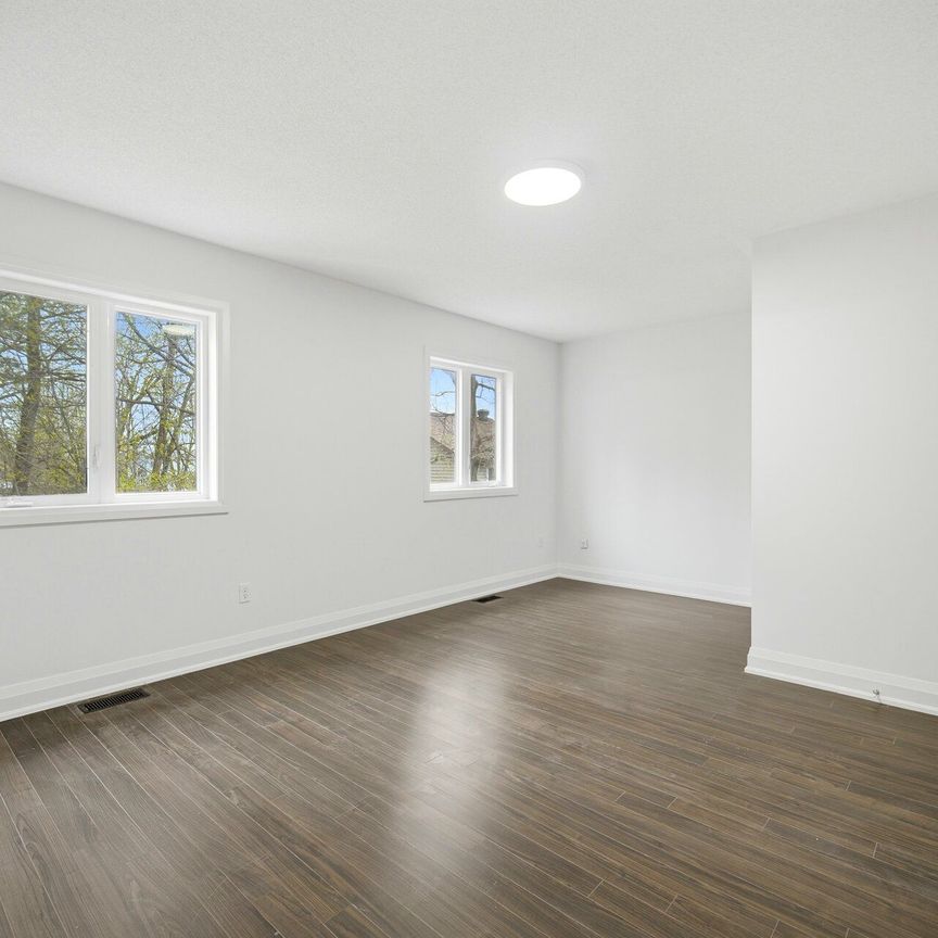 For Lease - 20 Peartree Court, Barrie, Ontario - Photo 1