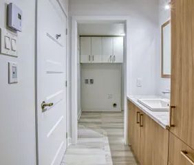 1 room apartment of 111m² in Saint-Lin–Laurentides - Photo 2