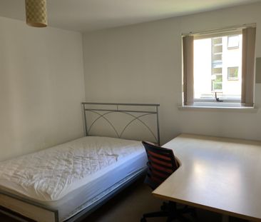 Room in a Shared Flat, Charlotte Street, G1 - Photo 2