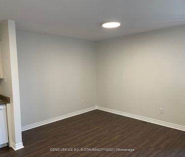 For Lease - 48 Cassandra Drive Unit# main level, Barrie, Ontario - Photo 2