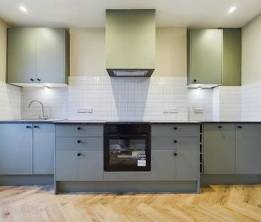 2 bedroom maisonette to rent - Photo 4