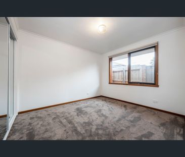 3/32 Willoughby Street, Reservoir, Vic 3073 - Photo 4