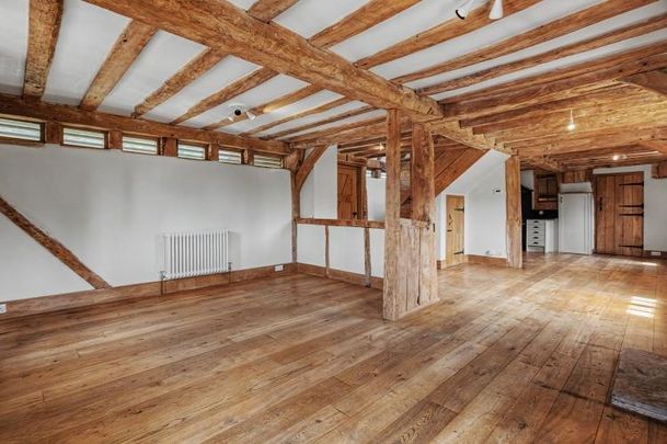 2 bedroom barn to rent - Photo 1